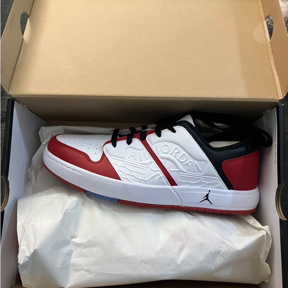 Nike Jordan Nu Retro Sneakers size 10 new in box
